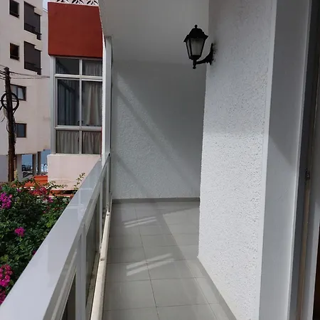 Apartamento De Playa/estilo Retro/aparcamiento Gratuito バハマル
