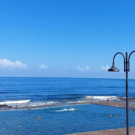 Apartamento De Playa/estilo Retro/aparcamiento Gratuito バハマル